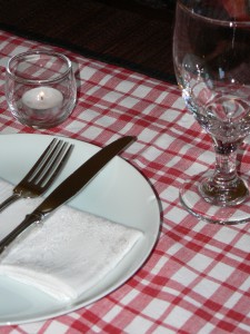 red and white tablescape