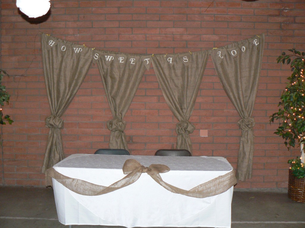 wedding reception using burlap