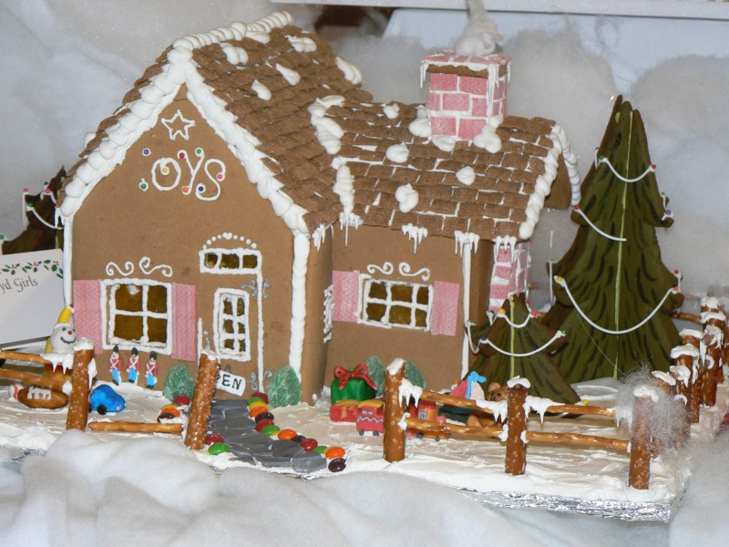 gingerbread houses