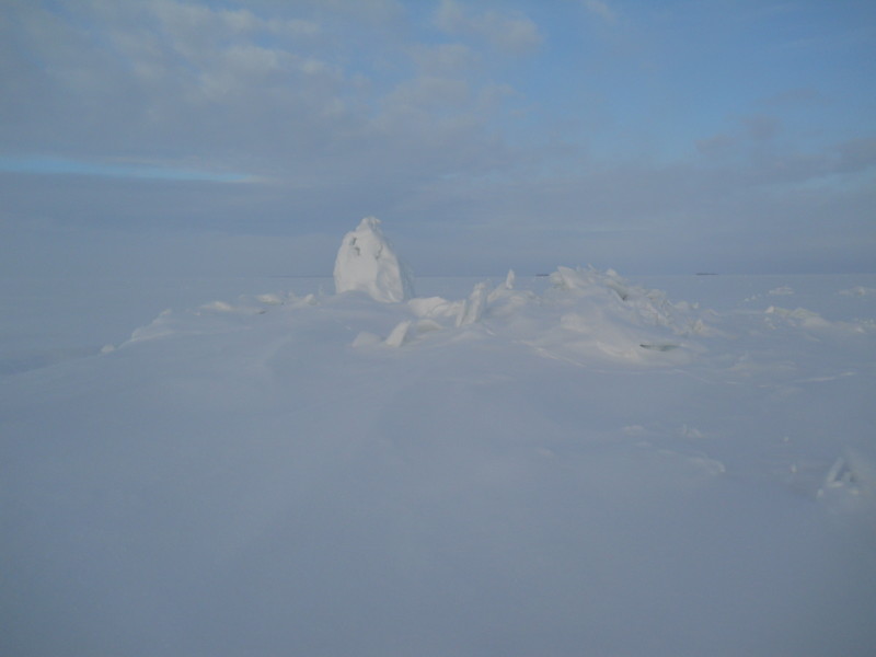Canadian lake where there is a break in ice