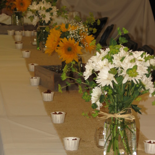 daisy centerpieces