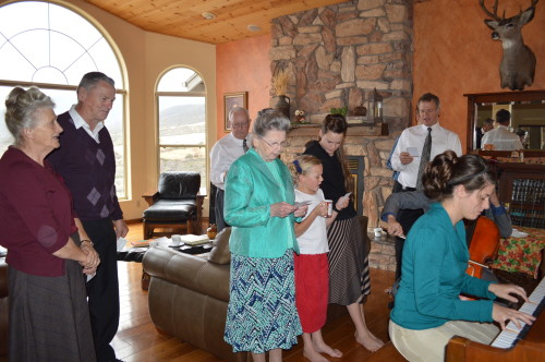singing Great is thy faithfulness for Thanksgiving
