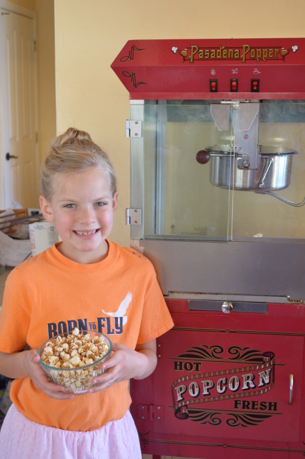 marshmallow caramel popcorn treasuringthemoments.net