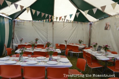 treasuringthemoments.net simple outdoor wedding reception