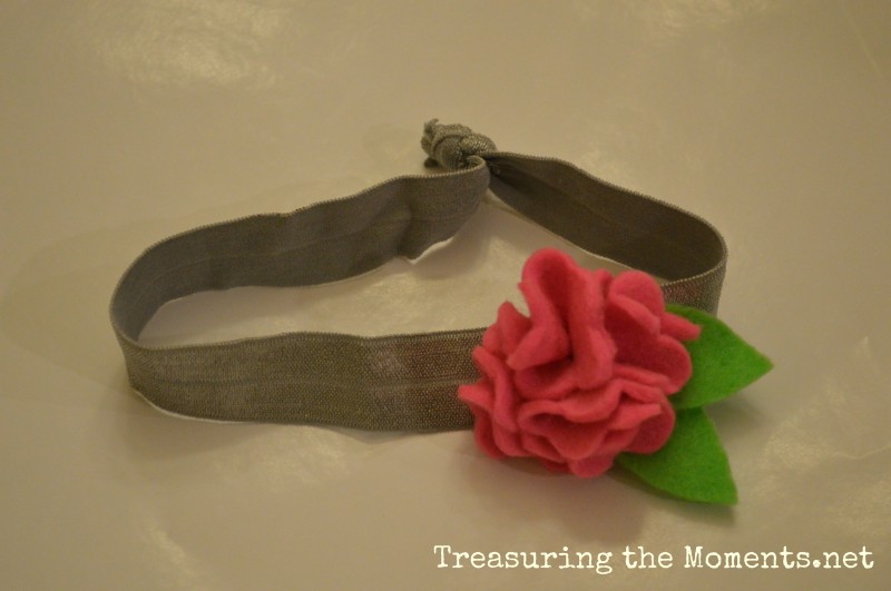 treasuringthemoments.net headband with felt flower