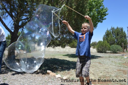 castle defenders making giant bubbles