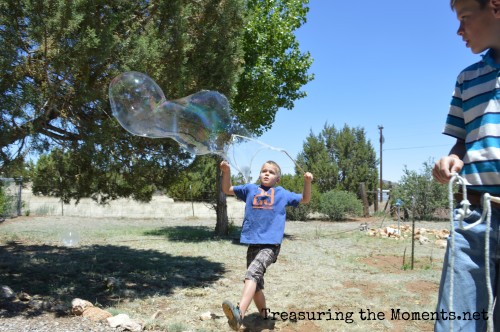 castle defenders making giant bubbles