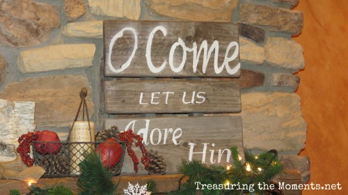christmas mantle treasuring the moments.net